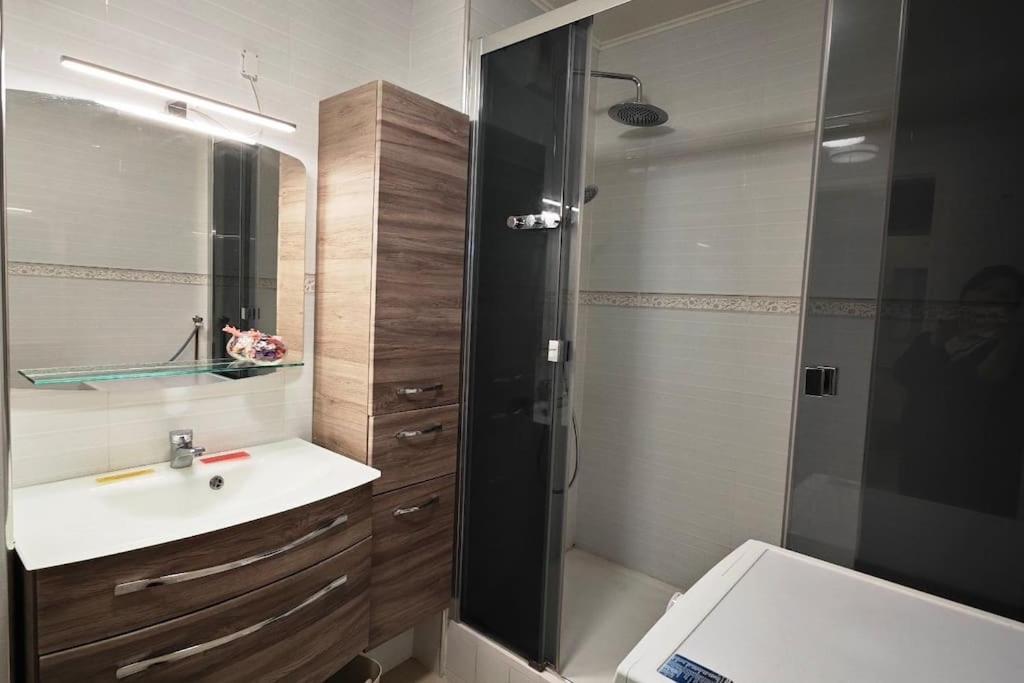 Jin Apartment *